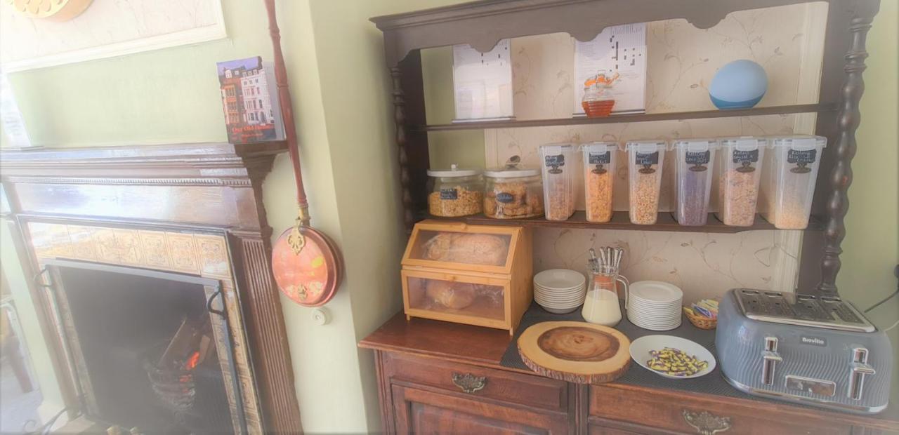 Serenity Guest House سكرابورو المظهر الخارجي الصورة