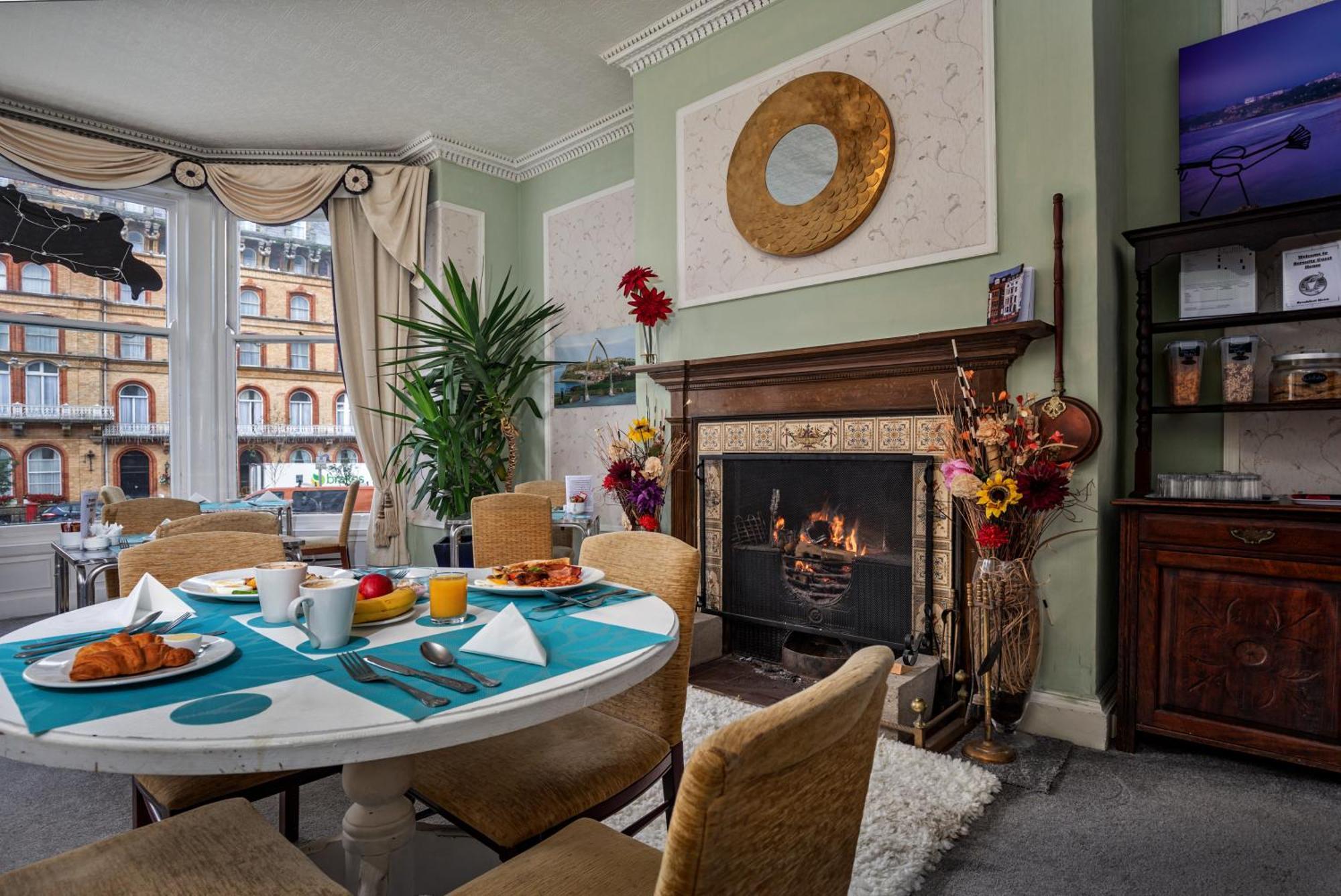 Serenity Guest House سكرابورو المظهر الخارجي الصورة