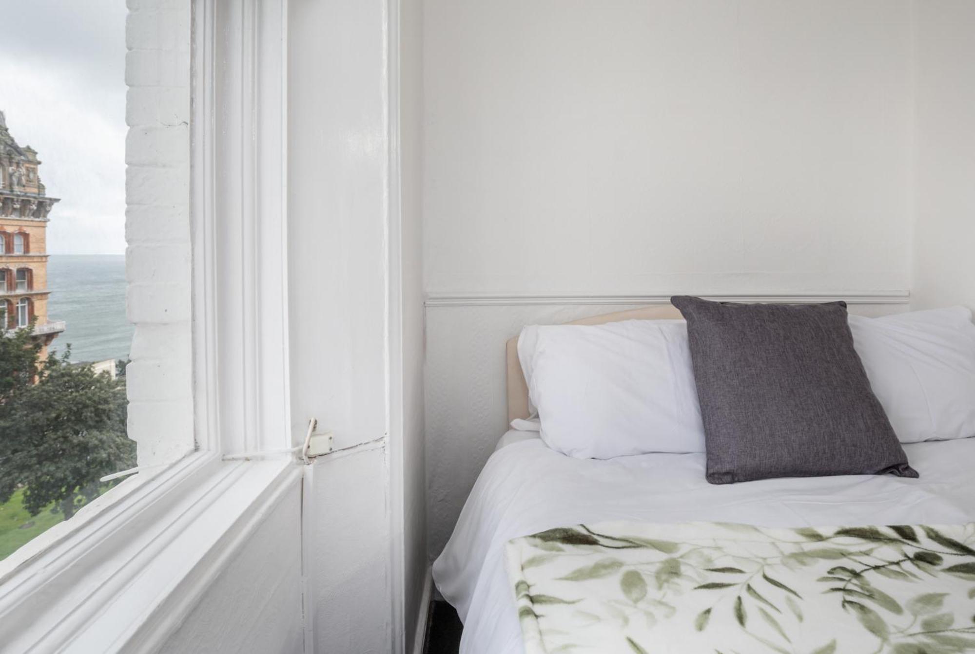 Serenity Guest House سكرابورو المظهر الخارجي الصورة