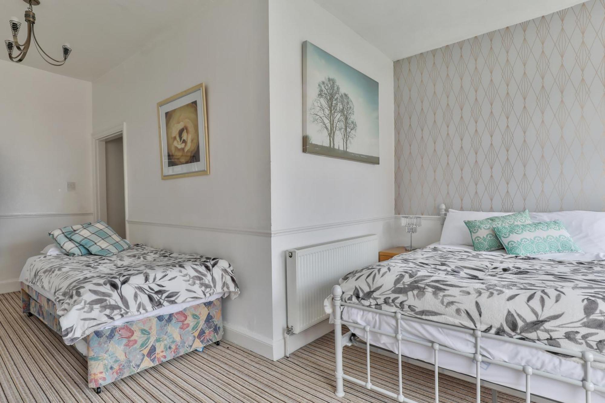Serenity Guest House سكرابورو المظهر الخارجي الصورة